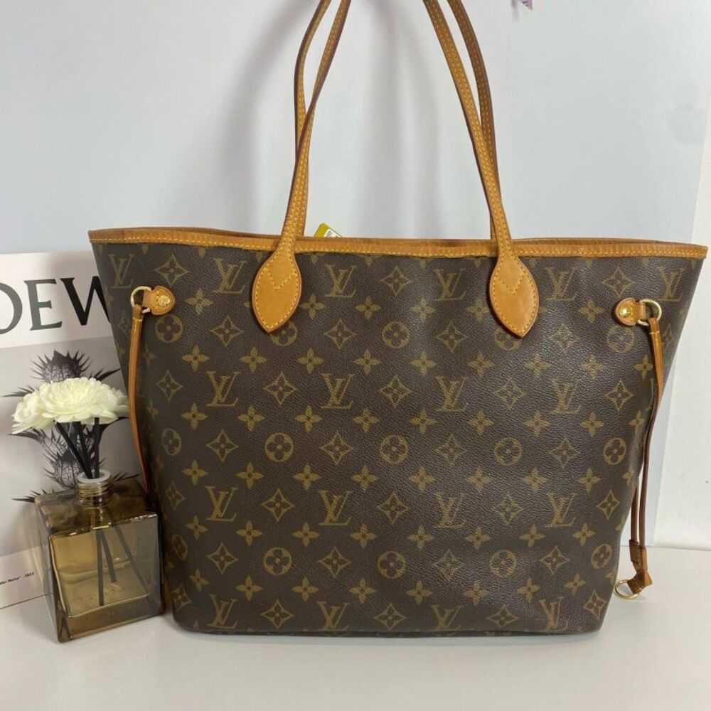 Louis Vuitton Women Pre-Loved Bag Very Good Condition